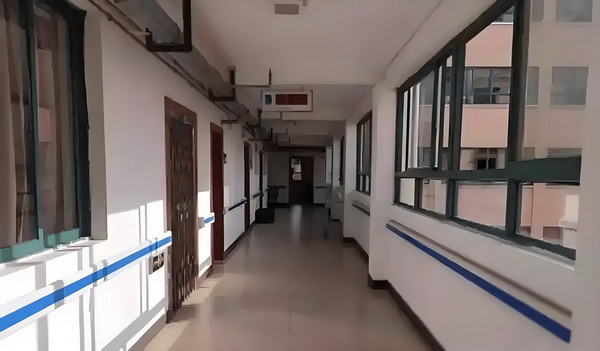 深圳入户是落在哪里_比不过刘亦菲杨幂，赵丽颖在电影圈处处尴尬 但这题吗何问决任能解